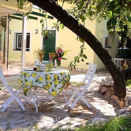 Romantic Cottage Pitten Экстерьер фото
